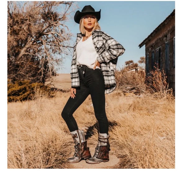 Freebird Ravi in Ice - Picture 3 of 13